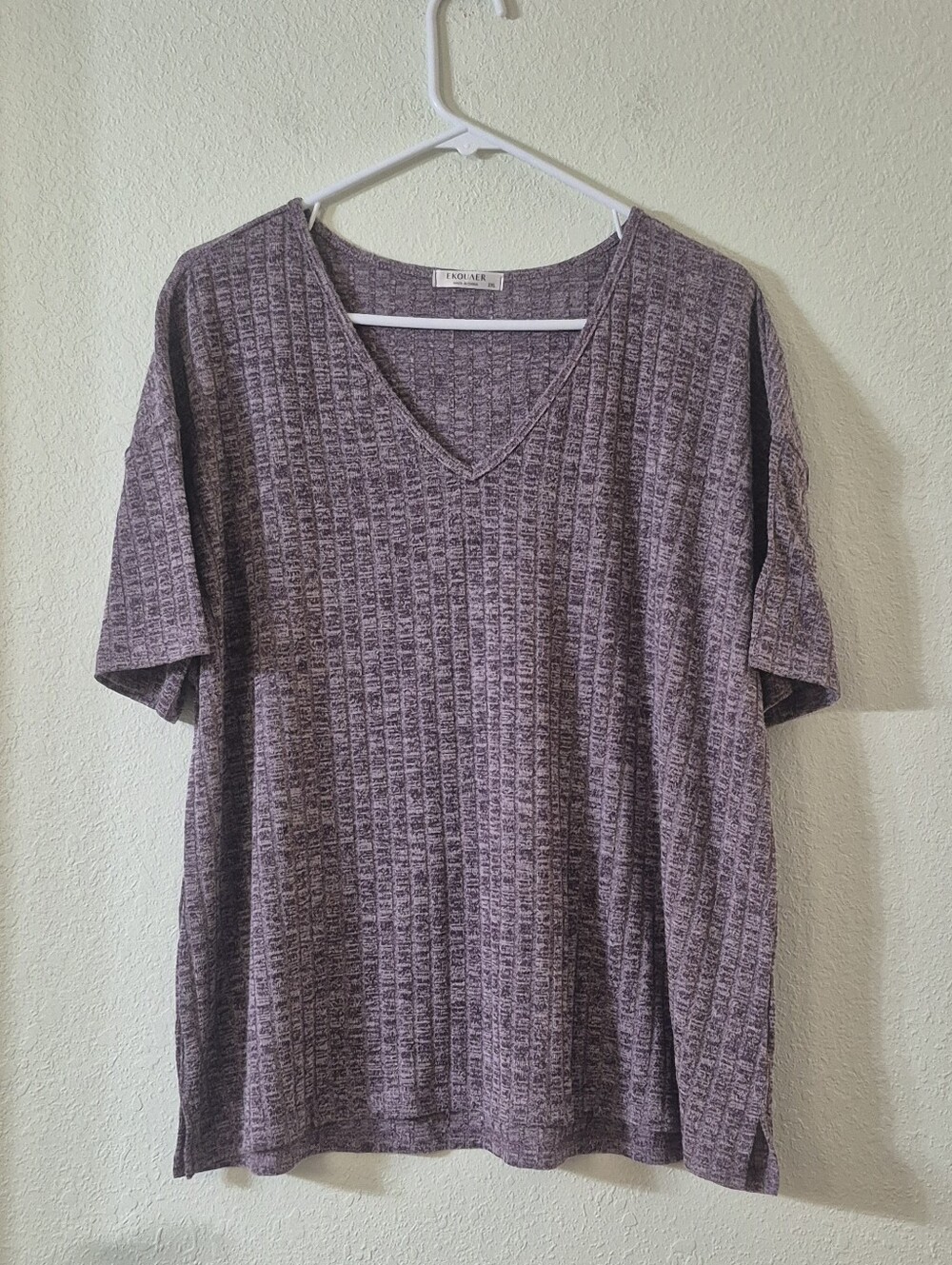 Plum V-Neck Short Sleeve Tee